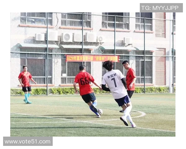 足球球星碳素笔:融合运动精神与精湛工艺的极致书写体验 足球球星碳素笔:融合运动精神与精湛工艺的极致书写体验